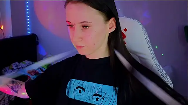 mon lola online show from 13, 3, 2025