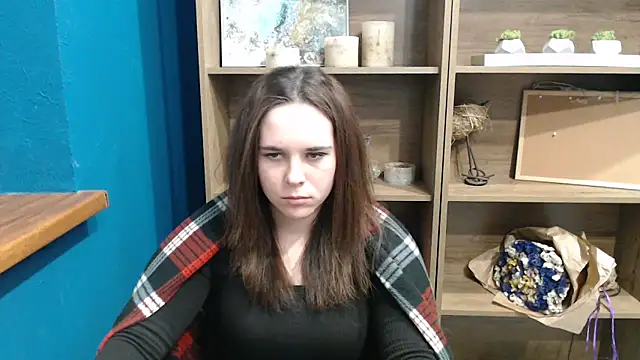 mini girly online show from 6, 1, 2025