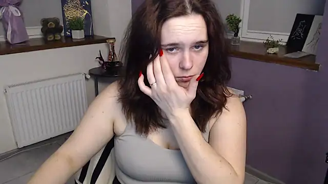 mini girly online show from 24, 2, 2025