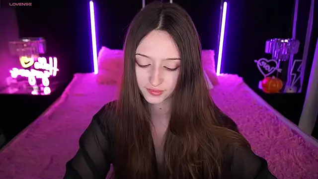 Marmeladkaaa online show from 9, 11, 2025