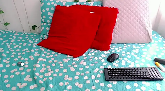 mia grey01 online show from 25, 1, 2025