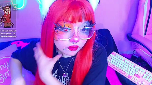 Snapshot of LaytonBox chatting on 15, 3, 2025 LaytonBox online show from 15, 3, 2025