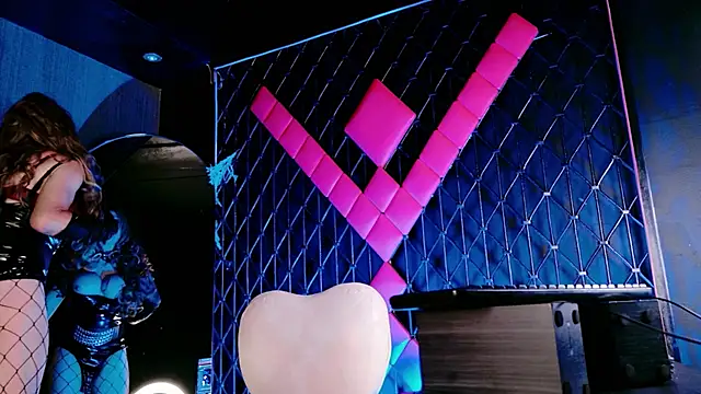 Domina-tef online show from 10, 10, 2025