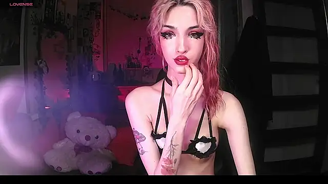 Snapshot of Ink__pleasure chatting on 19, 9, 2025 Ink pleasure online show from 19, 9, 2025