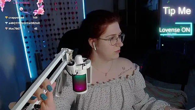 LesyaOxi online show from 4, 2, 2025