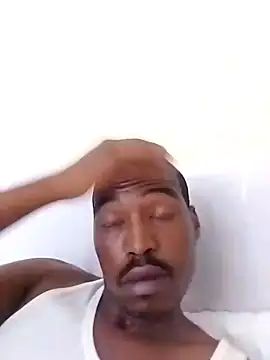 Snapshot of YKTV_ chatting on 6, 1, 2025 YKTV online show from 6, 1, 2025