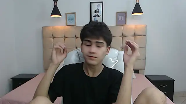 Tommy18   online show from 21, 1, 2025