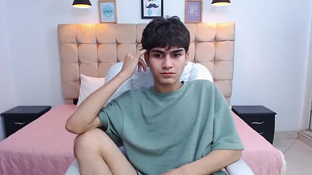 Tommy18   online show from 31, 1, 2025