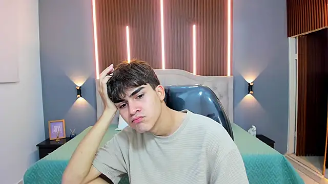 Tommy18   online show from 10, 9, 2025