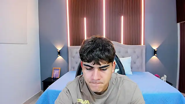 Tommy18   online show from 8, 11, 2025