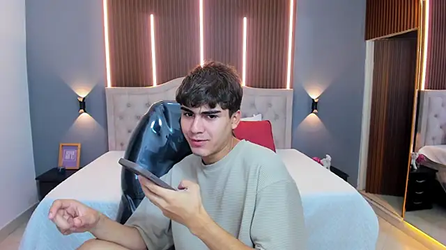 Tommy18   online show from 20, 11, 2025