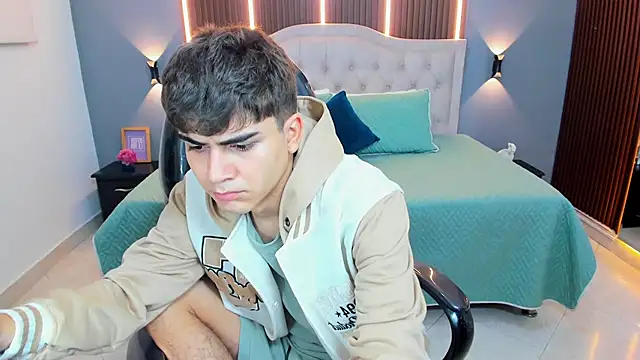 Tommy18   online show from 17, 2, 2026