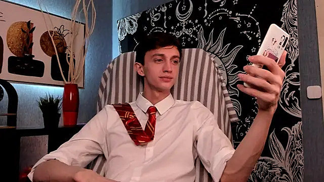 John Weasley online show from 9, 1, 2025