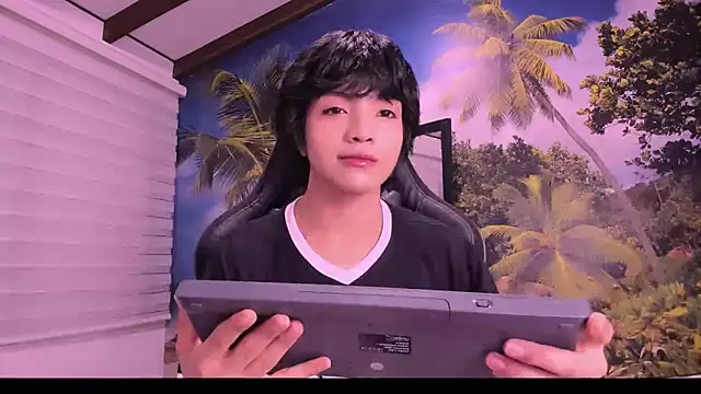 AllanYong18 online show from 10, 2, 2025