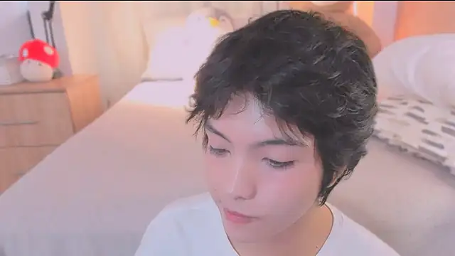 AllanYong18 online show from 25, 2, 2026