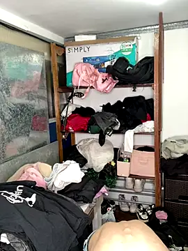 Snapshot of NubeZea chatting on 29, 10, 2025 NubeZea online show from 29, 10, 2025