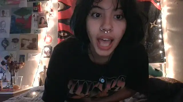 Rubyred2369 online show from 8, 1, 2025