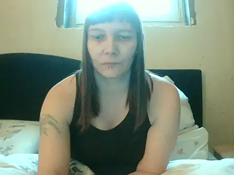 Snapshot of YviEngel87 chatting on 15, 1, 2025 YviEngel87 online show from 15, 1, 2025