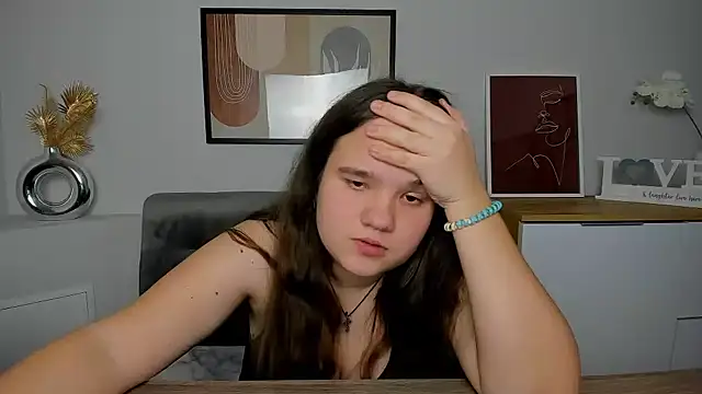 AdeleCruz online show from 1, 3, 2025