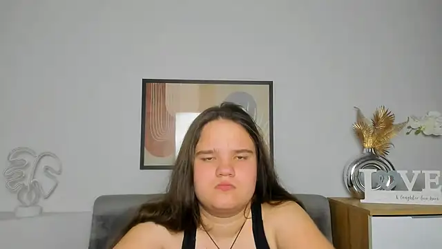 AdeleCruz online show from 17, 3, 2025