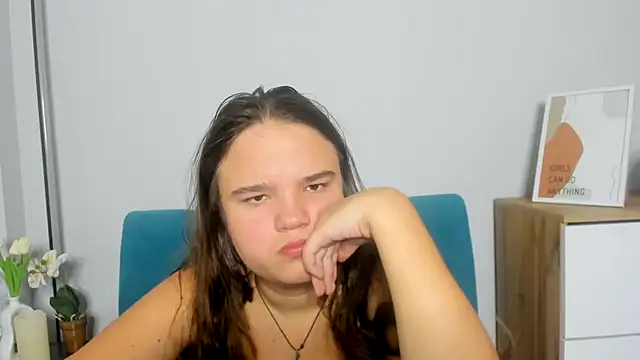 AdeleCruz online show from 21, 10, 2025