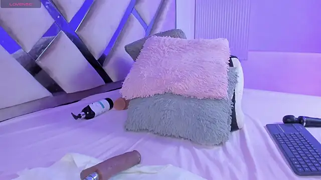 kathy bakerr online show from 15, 4, 2026