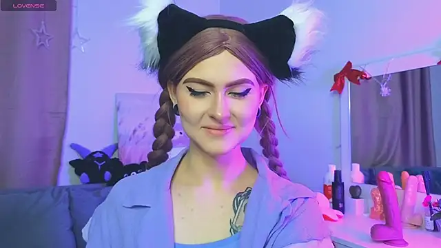 Emily  Mooree online show from 20, 1, 2025