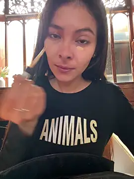 Snapshot of Aleska_Miami chatting on 4, 6, 2026 Aleska Miami online show from 4, 6, 2026