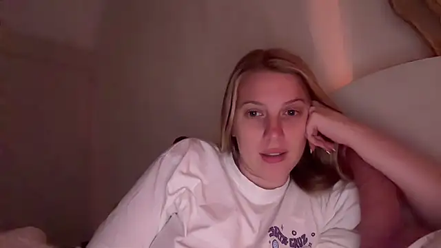 Snapshot of Ella-82 chatting on 21, 7, 2026 Ella-82 online show from 21, 7, 2026