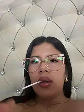 sweet dania  online show from 11, 1, 2026