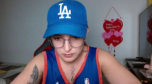Snapshot of alex_parker07 chatting on 24, 2, 2025 alex parker07 online show from 24, 2, 2025
