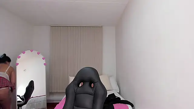  Daniela hot 1 online show from 23, 2, 2025