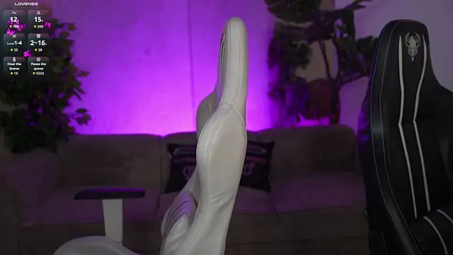 Lika Secret  online show from 16, 10, 2025