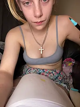 VioletxBlue online show from 15, 4, 2026