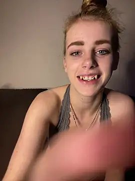 VioletxBlue online show from 16, 7, 2026