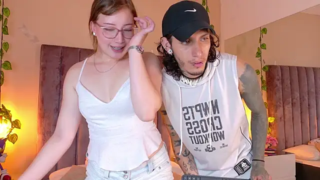 Snapshot of Dahlia_Rousse chatting on 22, 7, 2026 Dahlia Rousse online show from 22, 7, 2026