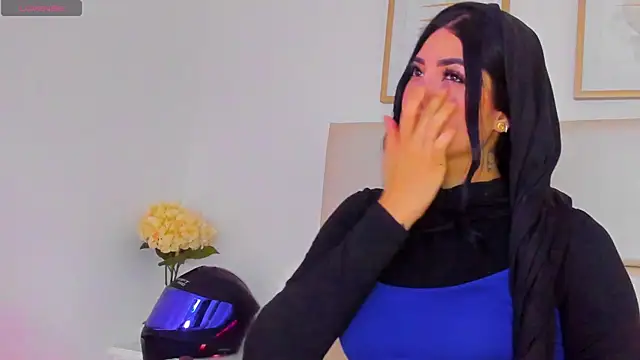 taylorsmiiith  online show from 13, 4, 2026