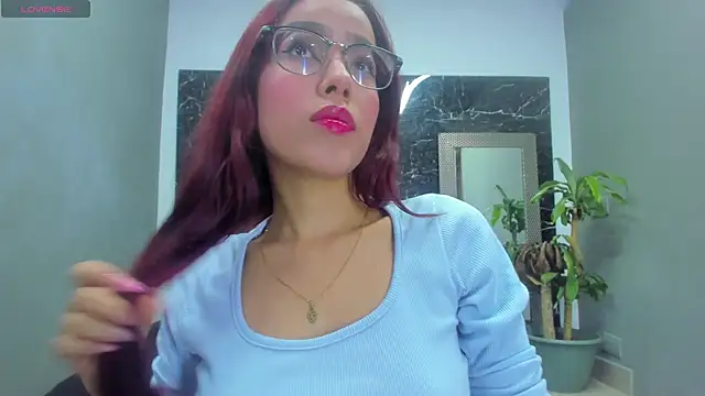 Snapshot of queen-090 chatting on 18, 3, 2025 queen-090 online show from 18, 3, 2025