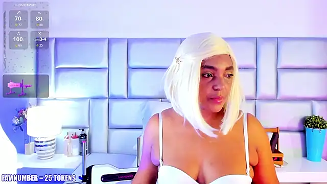 LovelyNickii online show from 2, 11, 2025