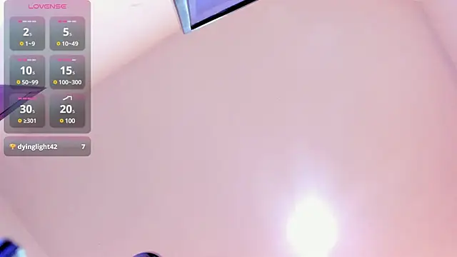 Elise-Leyton online show from 1, 2, 2025