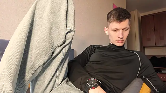 Snapshot of Kevin_Hornyyy chatting on 25, 5, 2026 Kevin Hornyyy online show from 25, 5, 2026