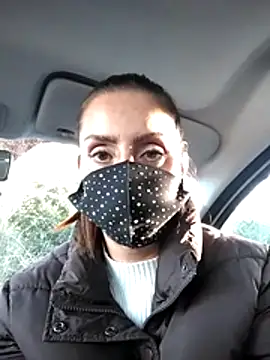 Akemi rossi online show from 5, 11, 2025