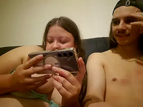 Snapshot of Laurajade9 chatting on 11, 1, 2025 Laurajade9 online show from 11, 1, 2025