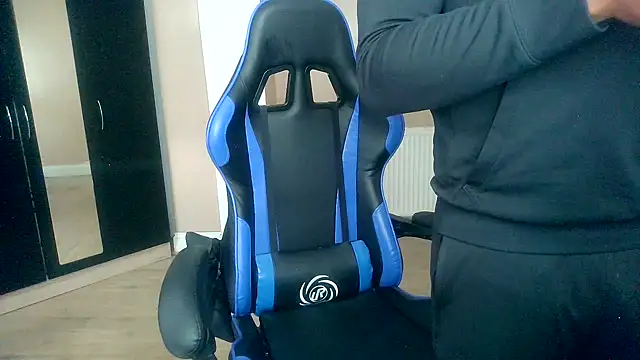 Snapshot of vanillachocduo chatting on 12, 3, 2025 vanillachocduo online show from 12, 3, 2025