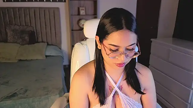 Renaxi Smith online show from 20, 2, 2026