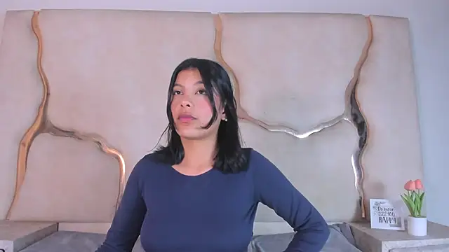 Salmaportman69 online show from 30, 7, 2026