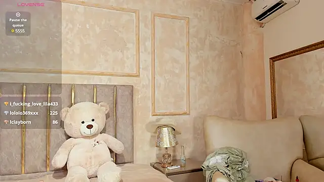 LilaBeily online show from 2, 2, 2025