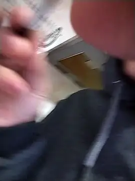 Snapshot of Rosanna_Rennie chatting on 7, 3, 2025 Rosanna Rennie online show from 7, 3, 2025