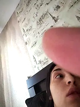 Snapshot of Rosanna_Rennie chatting on 13, 3, 2025 Rosanna Rennie online show from 13, 3, 2025