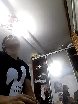 Snapshot of Rosanna_Rennie chatting on 22, 9, 2025 Rosanna Rennie online show from 22, 9, 2025